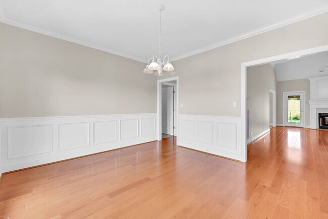 Building Photo - 4276 N Woodstock Dr