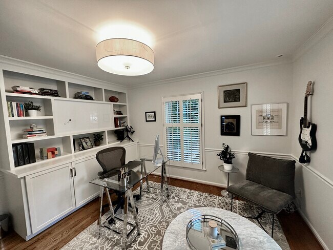 Building Photo - 1835 Manor Mill Rd