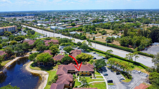 Building Photo - 4847 Via Palm Lakes