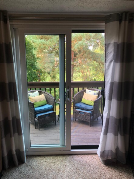 Building Photo - 104 Kendall Ln