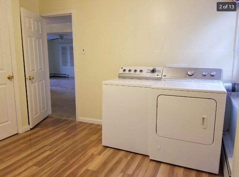 Building Photo - 30 Hobson Ave