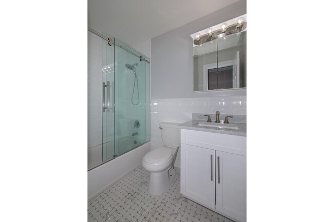 Building Photo - 156 Cassa Loop