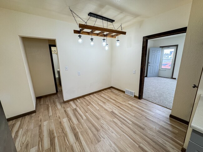 Building Photo - Rustic Farmhouse