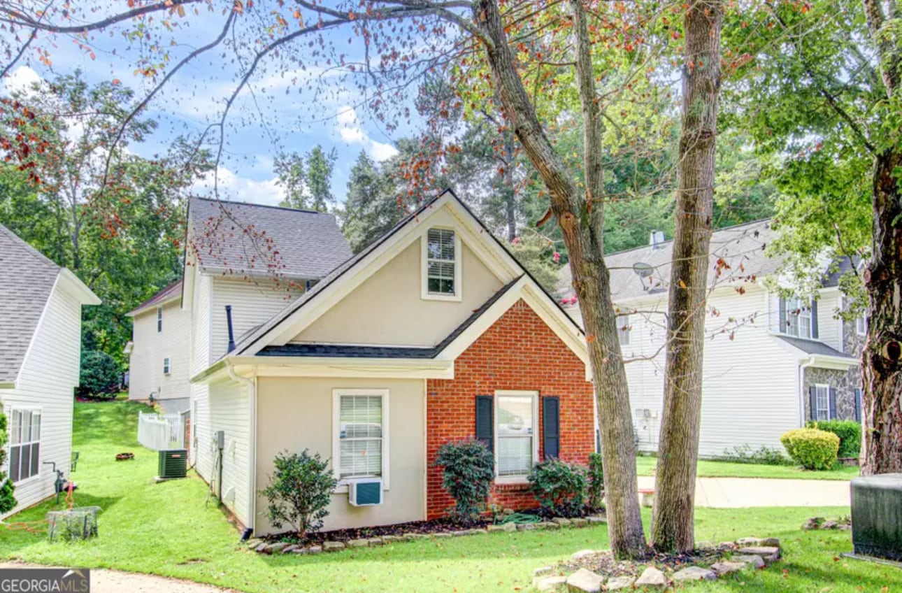 Building Photo - 513 N Fairfield Dr