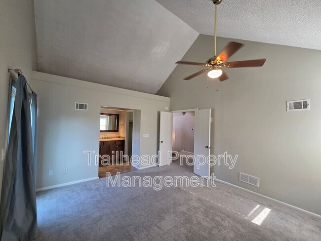 Building Photo - 13325 W 104th St