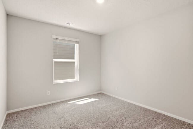 Building Photo - Beautiful Liberty Lake DR Horton Home!