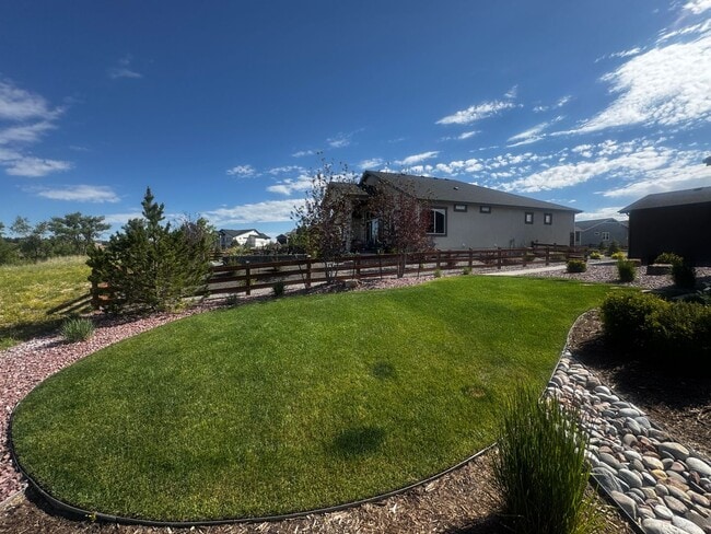 Building Photo - 9996 Antelope Ravine Dr