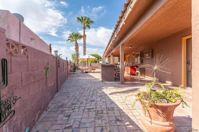 Building Photo - 11241 E 37th Ln