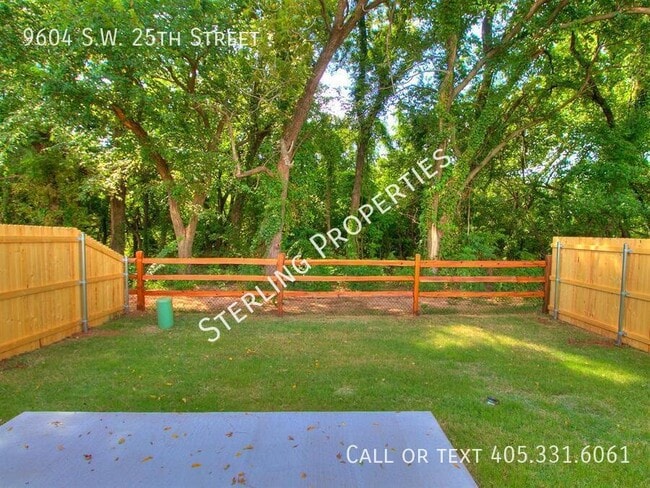 Building Photo - 9604 SW 25th St