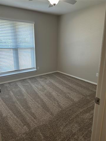 Building Photo - 2424 Oak Grove Dr