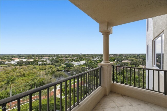 Building Photo - 8990 Bay Colony Dr