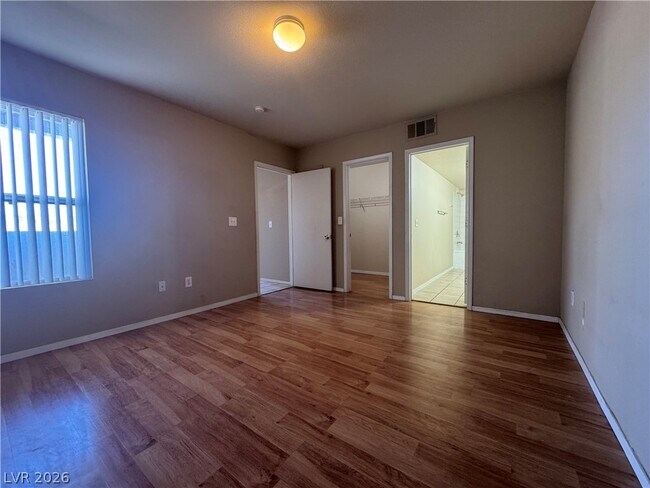 Building Photo - 7255 W Sunset Rd