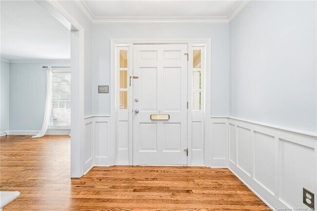 Building Photo - 325 Northview Dr