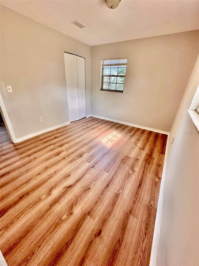 Building Photo - 1135 NE 24th Terrace