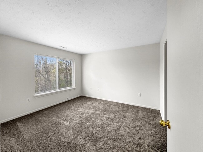 Building Photo - Battle Creek 2 Bedroom / 2 Bath Apartment ...