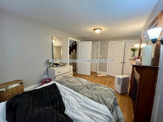 Building Photo - 343 K St