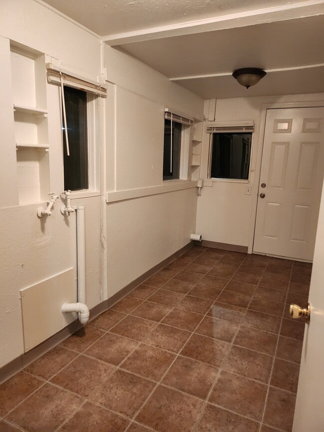 Building Photo - 2264 13th St