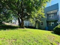Building Photo - Fully Renovated Student Rental