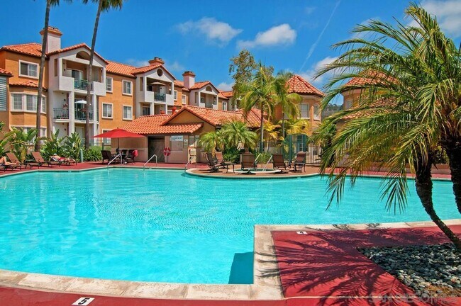 Building Photo - Two Bedroom Condo in the Heart of Mission Valley