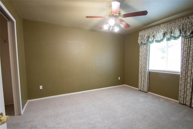Building Photo - 19100 Ventana Ct