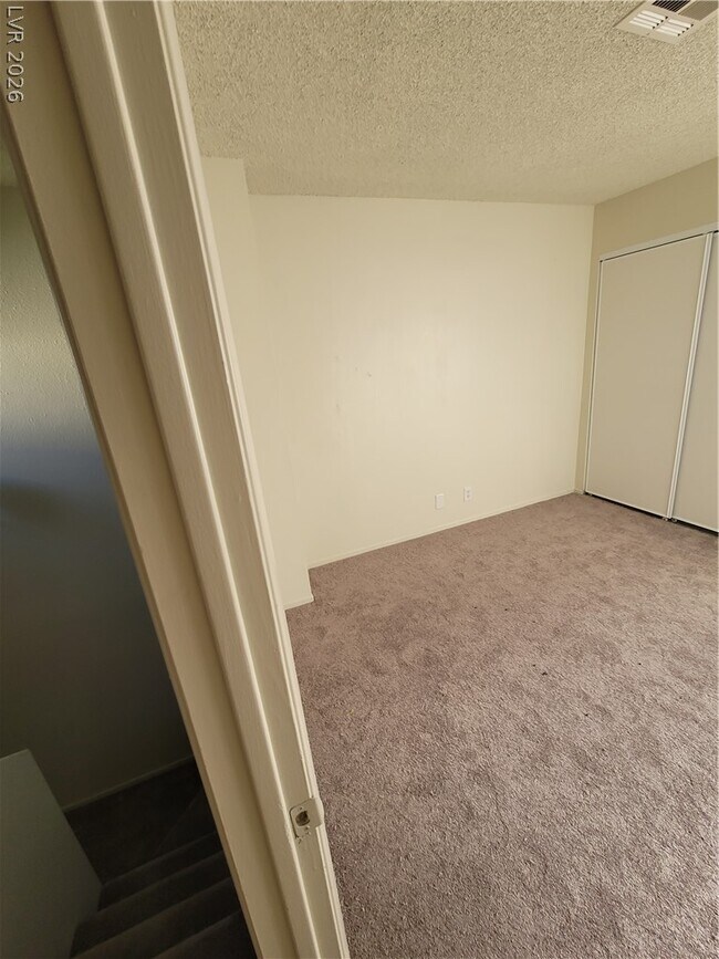 Building Photo - 5049 Spencer St