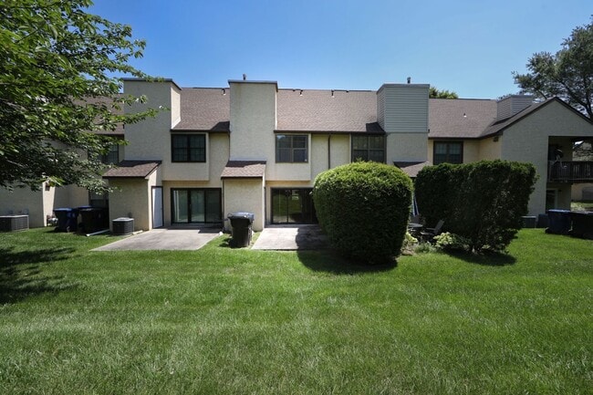 Building Photo - 118 Allens Ln