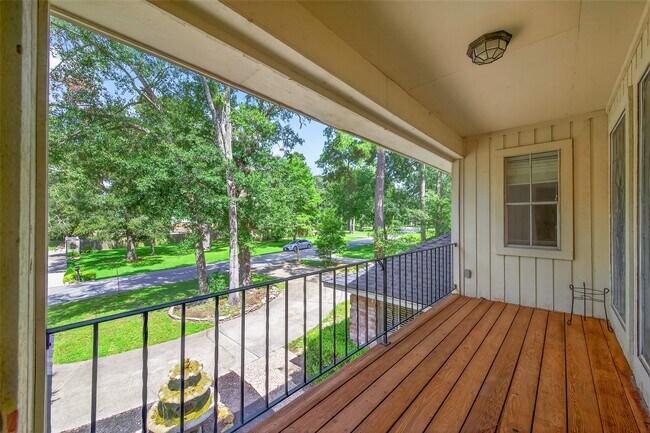 Building Photo - 663 Ravensworth Dr