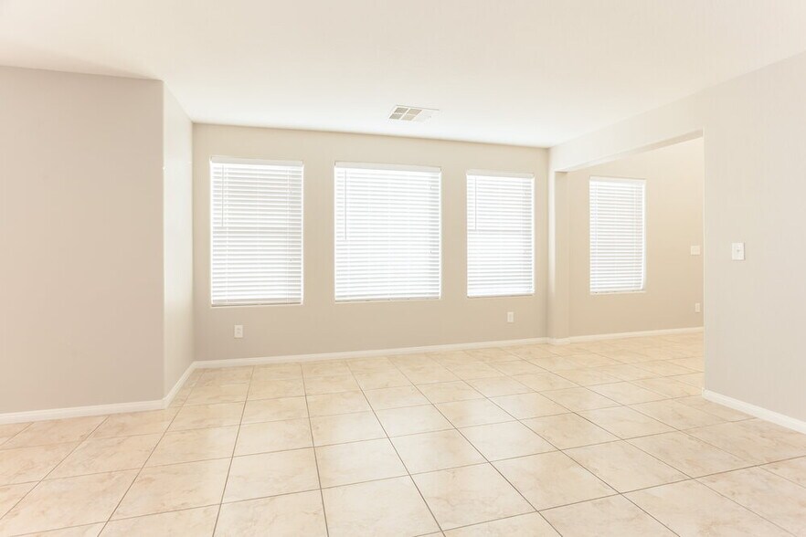 Building Photo - 6434 N Sean Creek St