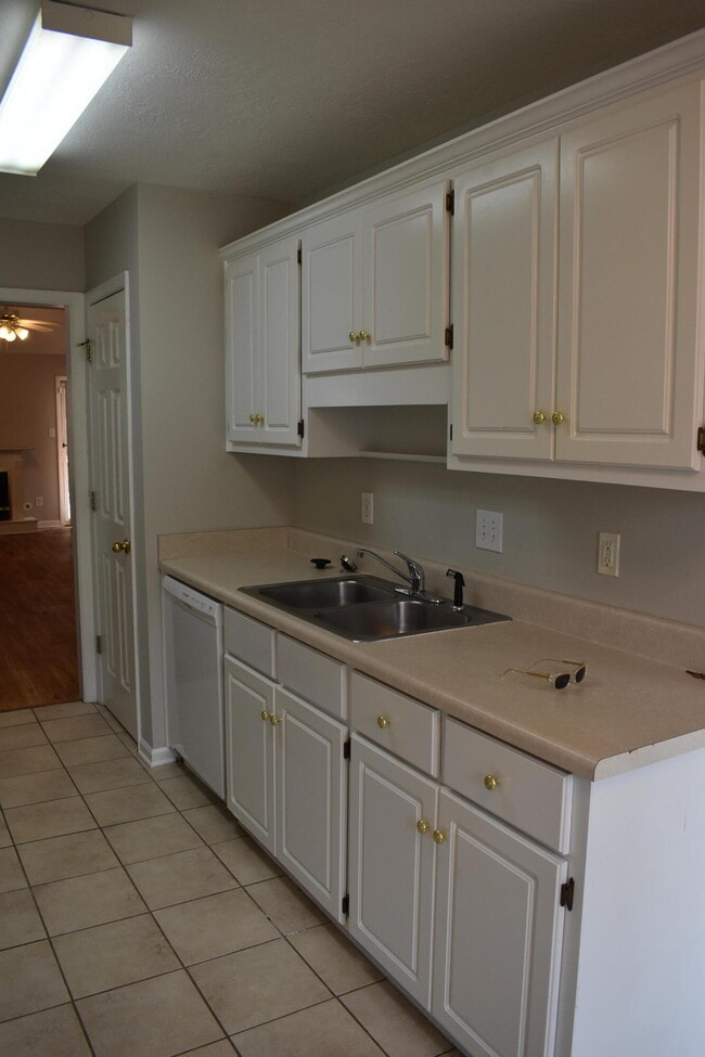 Building Photo - 354 Crawford Mill Ln