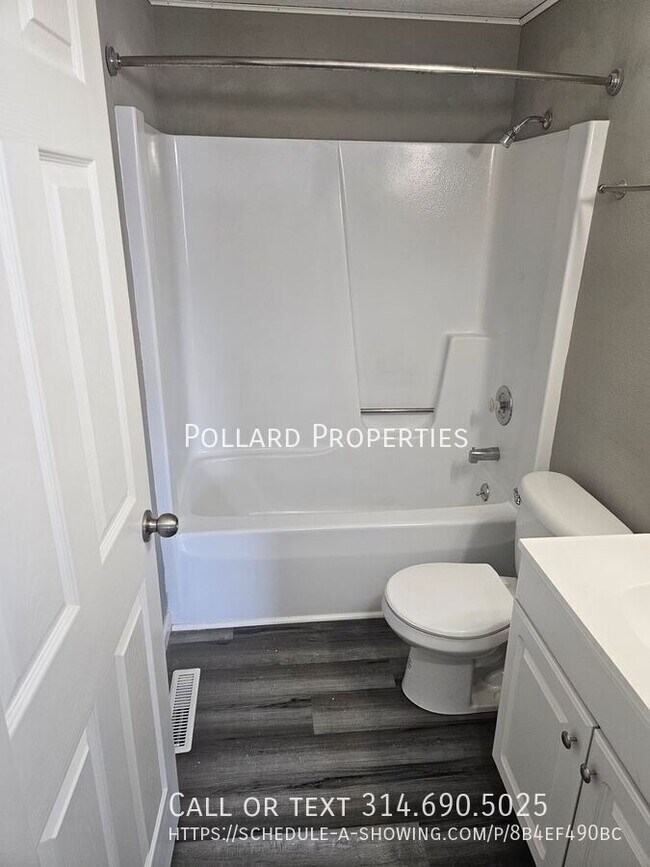 Building Photo - 408 Troy