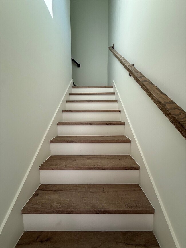 Building Photo - 1815 McKee St