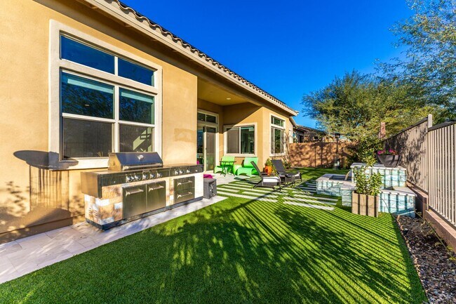 Building Photo - 7611 E Camino Vivaz