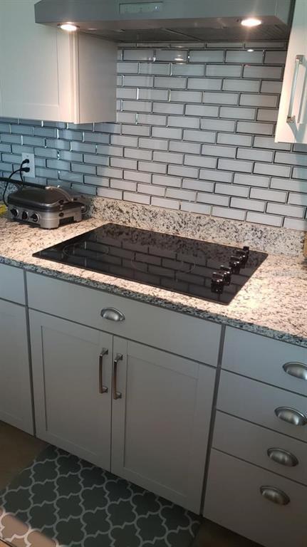 Building Photo - 2155 Brillante Dr