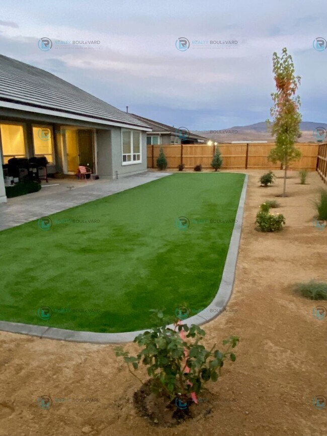 Building Photo - Welcome to your dream home, where modern elegance meets unparalleled convenience!