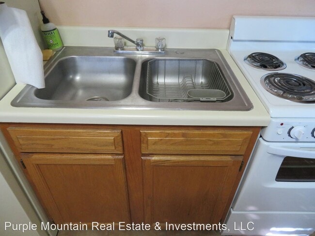 Building Photo - 1 br, 1 bath House - 1812 Louise Circle