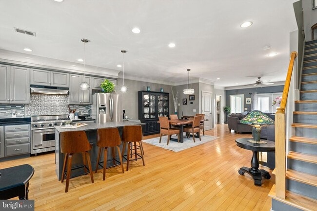 Building Photo - 3369 Preston Shore Dr
