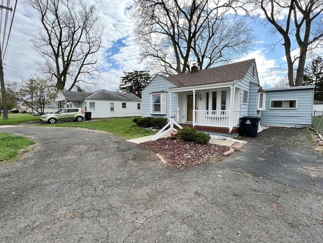 Building Photo - Move-In Ready 3 Bedroom, 1 Bathroom Home in Westland, MI