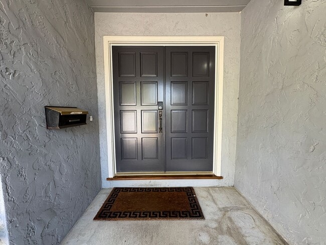 Building Photo - Charming Palo Alto Home with Beautiful Lan...