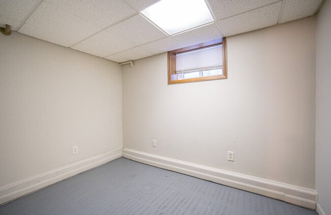 Building Photo - 1334 Hayes Avenue