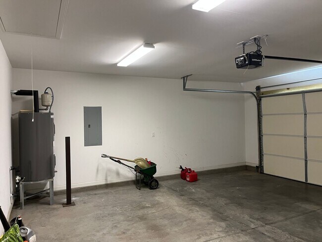 Building Photo - Charming 3/2 Home in Boiling Springs!