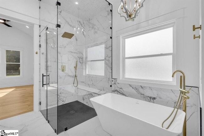 Building Photo - 164 Triangle Pine Rd