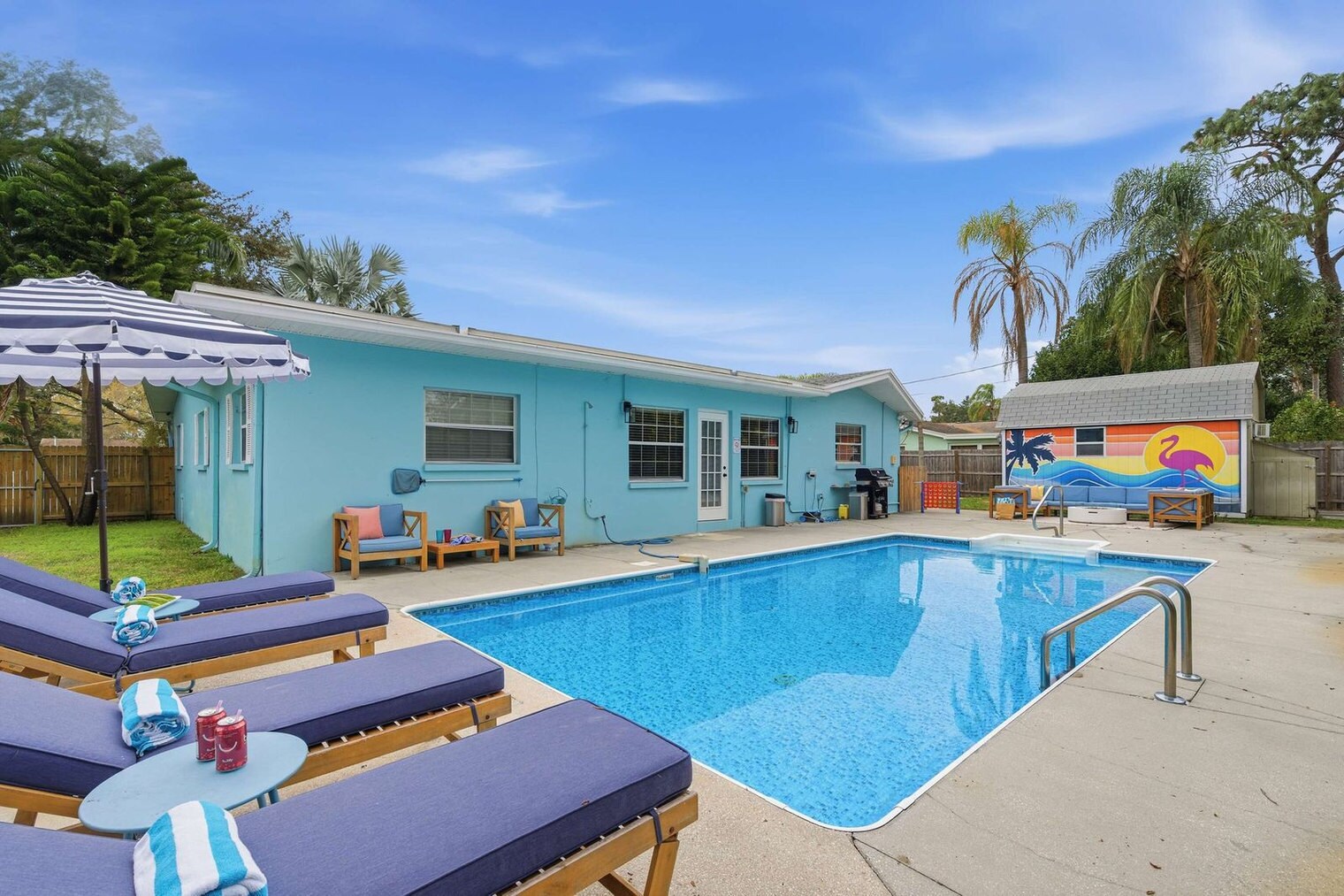 Building Photo - 1596 Idle Dr NE