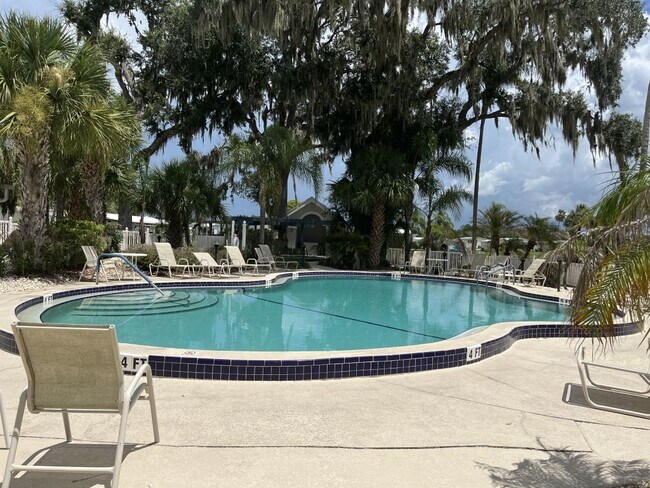 Building Photo - 34611 Ballyhoo Dr