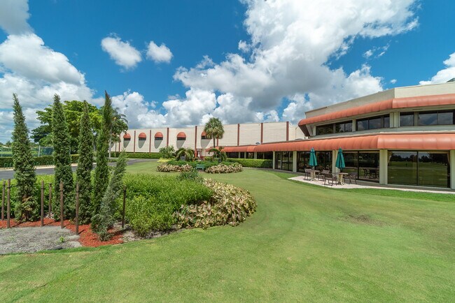 Building Photo - 9420 S Hollybrook Lake Dr