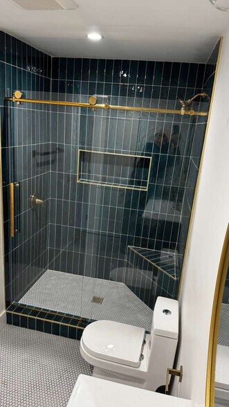 Building Photo - 964 Herndon St NW