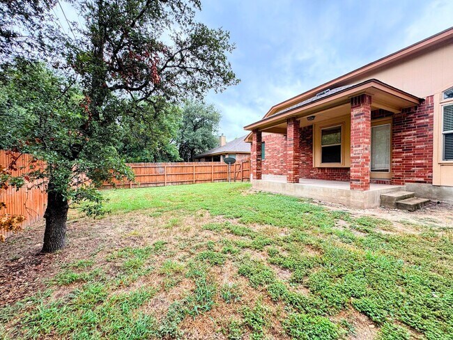 Building Photo - 6908 Golden Oak Ln
