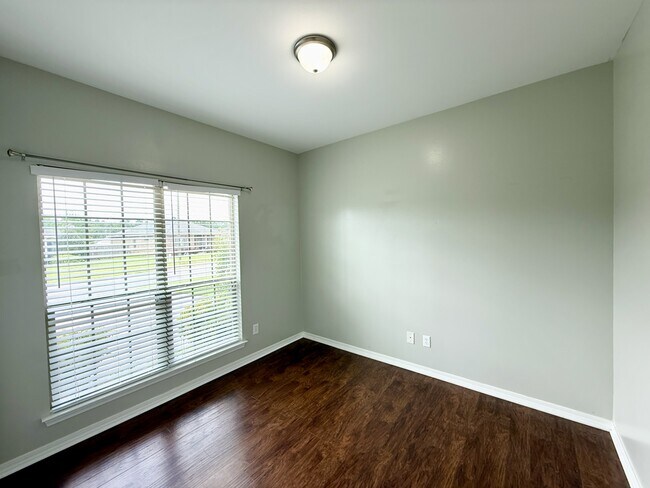 Building Photo - 13627 Catahoula Dr S
