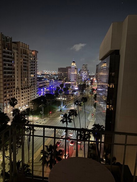 Building Photo - 455 E Ocean Blvd