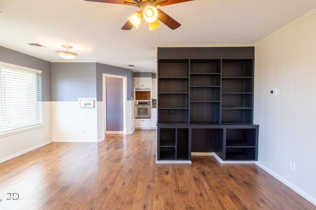 Building Photo - 4306 Briar Cliff Dr