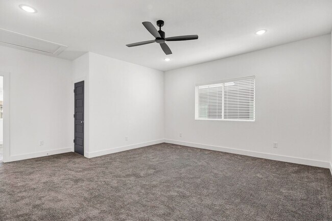 Building Photo - 3010 Alpha Wolf Ct